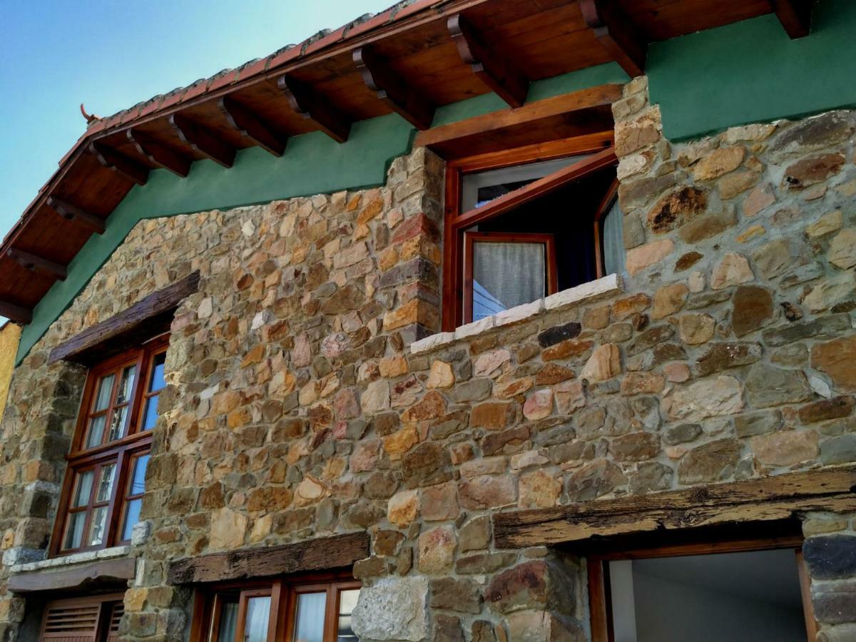 Aldea De Ribadesella Guest House Sardalla Exterior photo